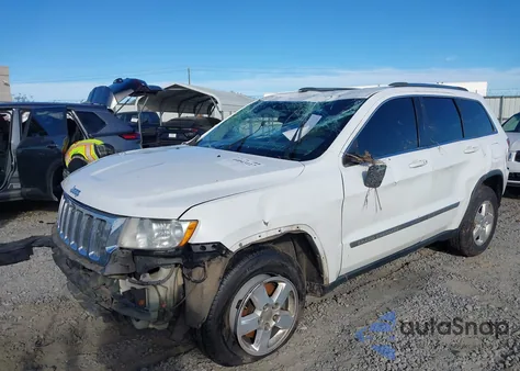 2013 Jeep Grand Cherokee Laredo из США, поврежденный, VIN 1C4RJFAG6DC587179